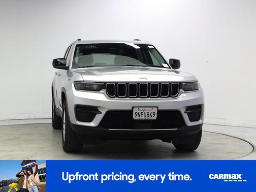 Silver 2024 Jeep Grand Cherokee Laredo X