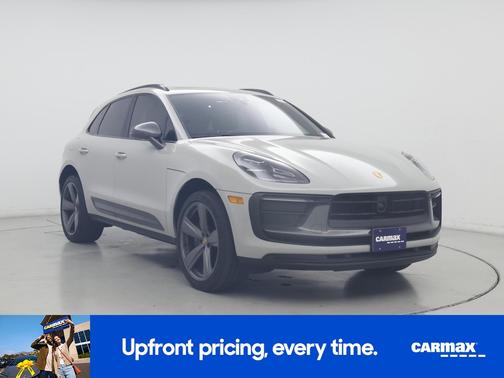 2023 Porsche Macan T