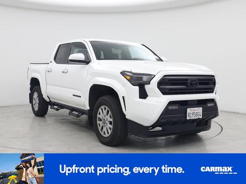White 2025 Toyota Tacoma SR5