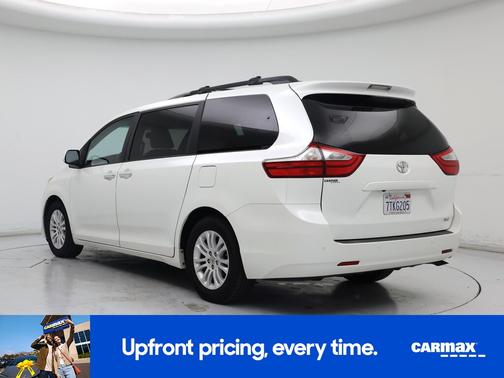 2016 Toyota Sienna XLE