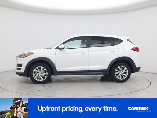 White 2020 Hyundai TUCSON SE