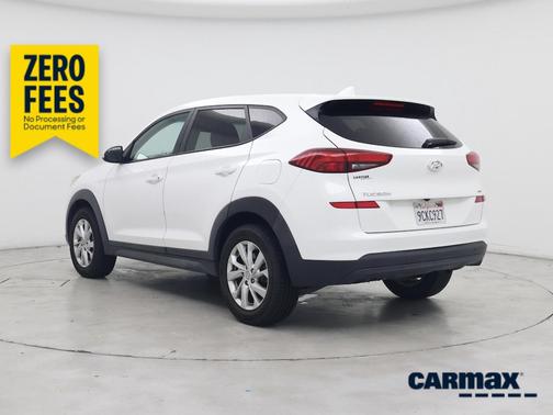 White 2020 Hyundai TUCSON SE