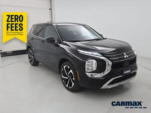 Black 2024 Mitsubishi Outlander SE