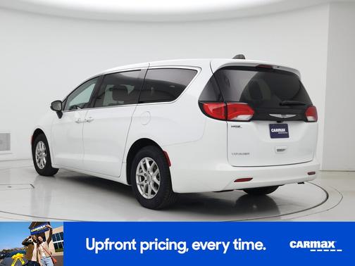 White 2022 Chrysler Voyager LX