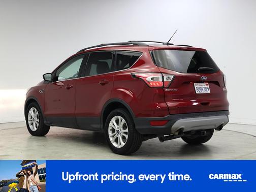 Red 2017 Ford Escape SE