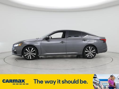 2022 Nissan Altima SR