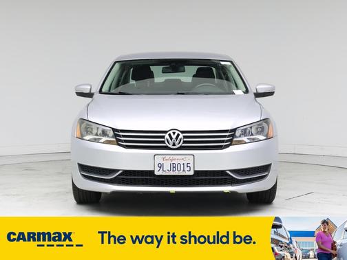 2015 Volkswagen Passat SE