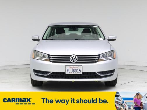 2015 Volkswagen Passat SE