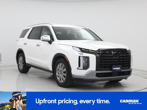 White 2023 Hyundai PALISADE SEL