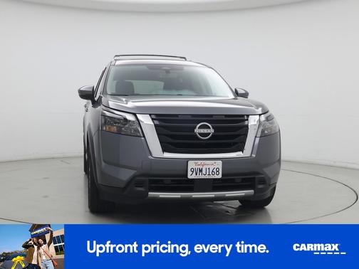 Gray 2025 Nissan Pathfinder SL