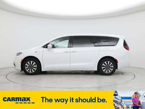 2022 Chrysler Pacifica Hybrid Touring L