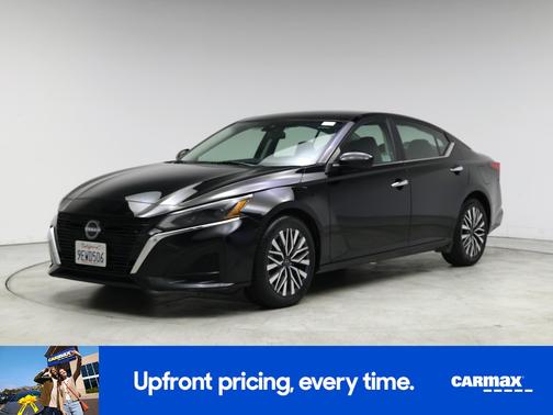 2023 Nissan Altima SV