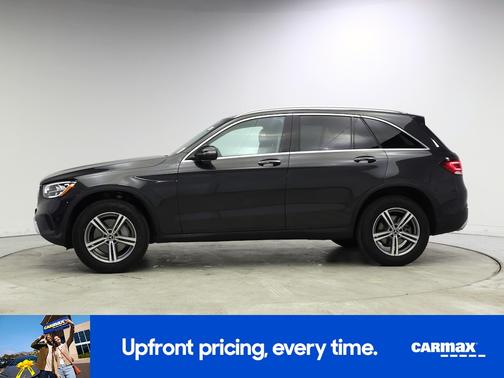 Gray 2022 Mercedes-Benz GLC 300