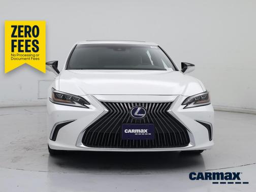 White 2021 Lexus ES 300h Luxury