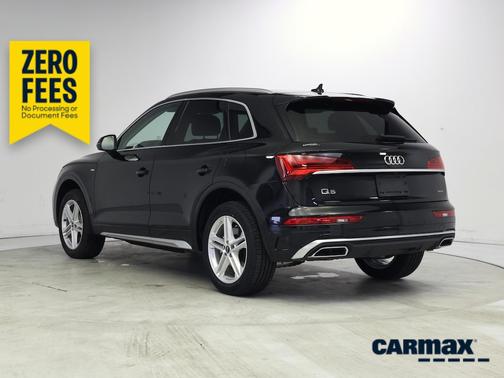 Black 2024 Audi Q5 S-Line Premium