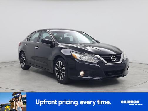 Black 2018 Nissan Altima SV