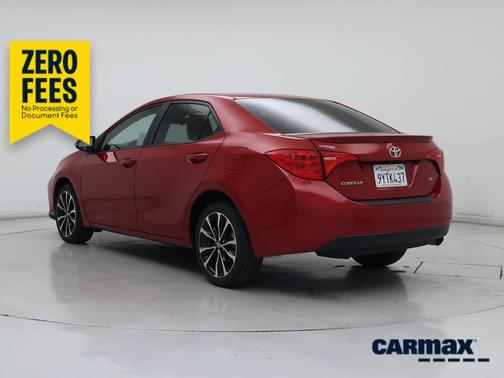 Red 2018 Toyota Corolla SE