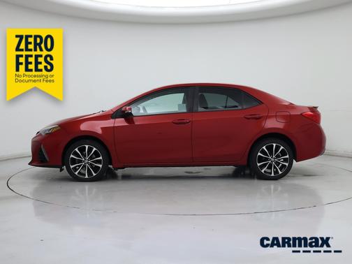 Red 2018 Toyota Corolla SE
