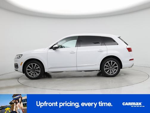 White 2018 Audi Q7 Premium Plus
