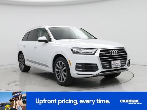 White 2018 Audi Q7 Premium Plus