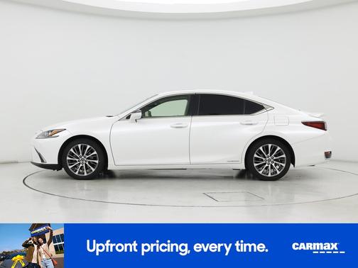 White 2019 Lexus ES 300h