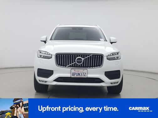2020 Volvo XC90 T6 Momentum