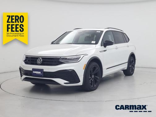 White 2023 Volkswagen Tiguan SE R-Line Black