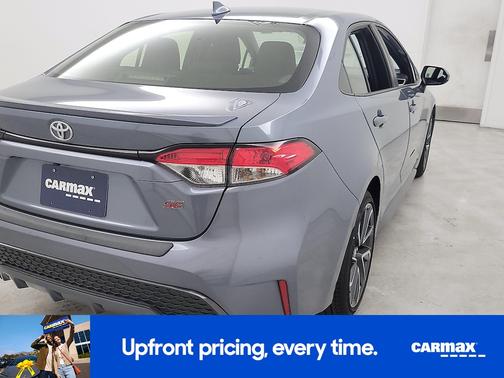 Silver 2022 Toyota Corolla SE