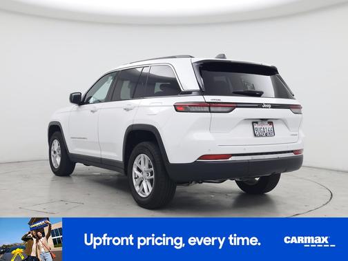 White 2025 Jeep Grand Cherokee Laredo