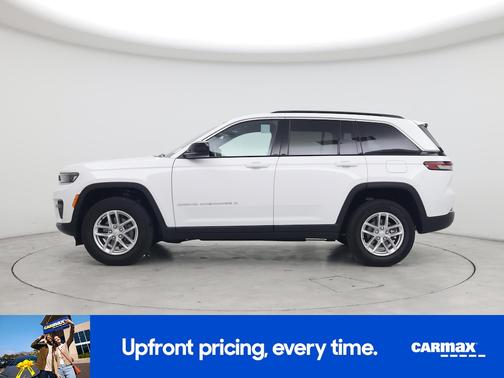 White 2025 Jeep Grand Cherokee Laredo