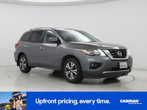 Gray 2017 Nissan Pathfinder SV