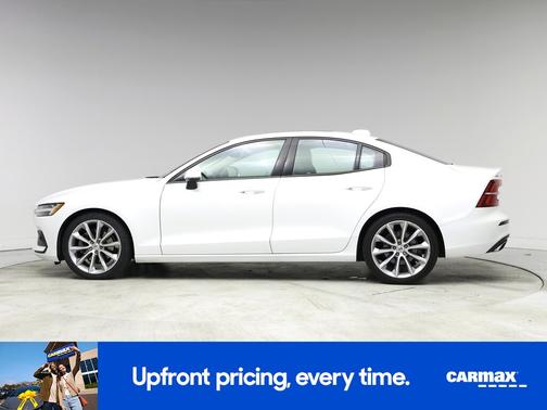 2021 Volvo S60 T5 Momentum