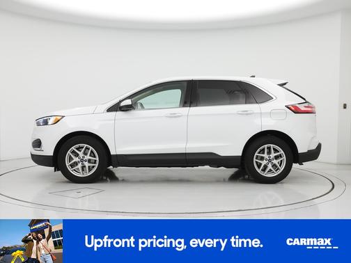 White 2022 Ford Edge SEL