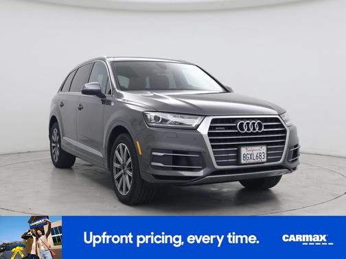 Gray 2019 Audi Q7 Premium Plus