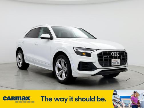 2022 Audi Q8 Premium