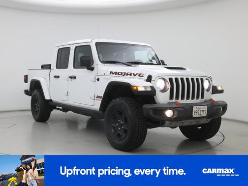 White 2021 Jeep Gladiator Mojave