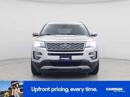 Silver 2017 Ford Explorer Platinum