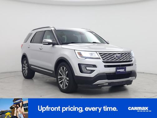 Silver 2017 Ford Explorer Platinum