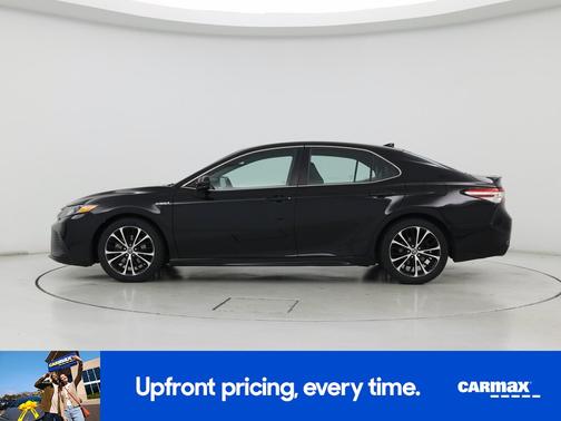Black 2020 Toyota Camry Hybrid SE
