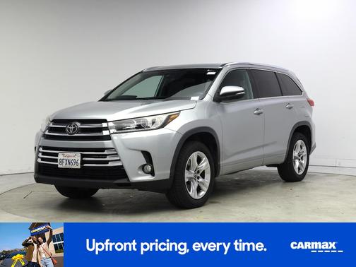 Silver 2018 Toyota Highlander Limited