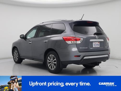 Gray 2016 Nissan Pathfinder SV