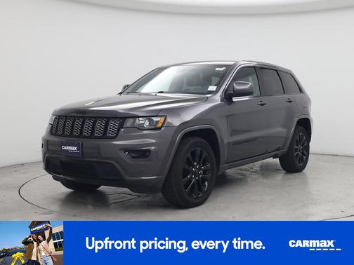 Gray 2017 Jeep Grand Cherokee Altitude