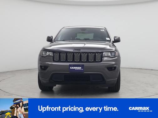 Gray 2017 Jeep Grand Cherokee Altitude
