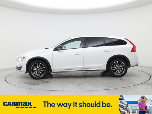 2016 Volvo V60 Cross Country T5