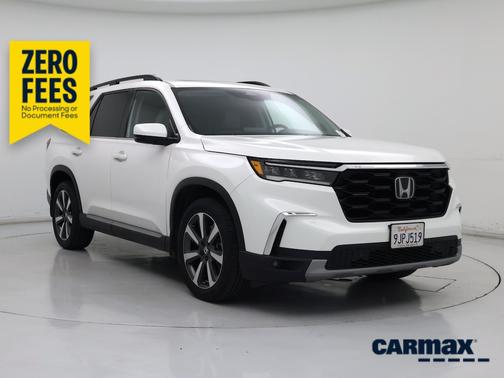 White 2024 Honda Pilot Elite