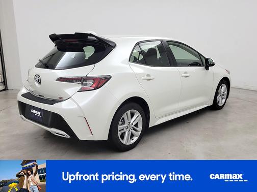 White 2020 Toyota Corolla Hatchback SE