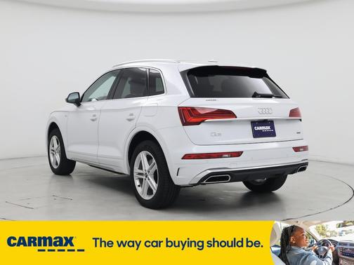 2024 Audi Q5 S-Line Premium
