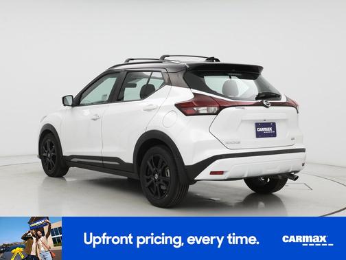 2021 Nissan Kicks SR