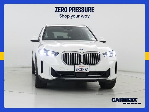 White 2024 BMW X5 xDrive40i