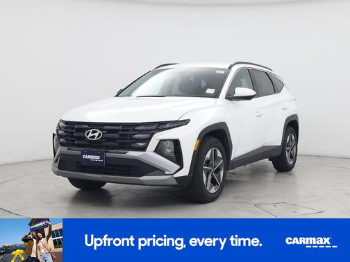White 2025 Hyundai TUCSON SEL